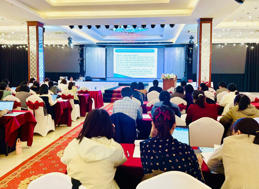Gia Lai: 300 công chức cấp xã, phường và nhân viên y tế tập huấn về quản lý an toàn thực phẩm